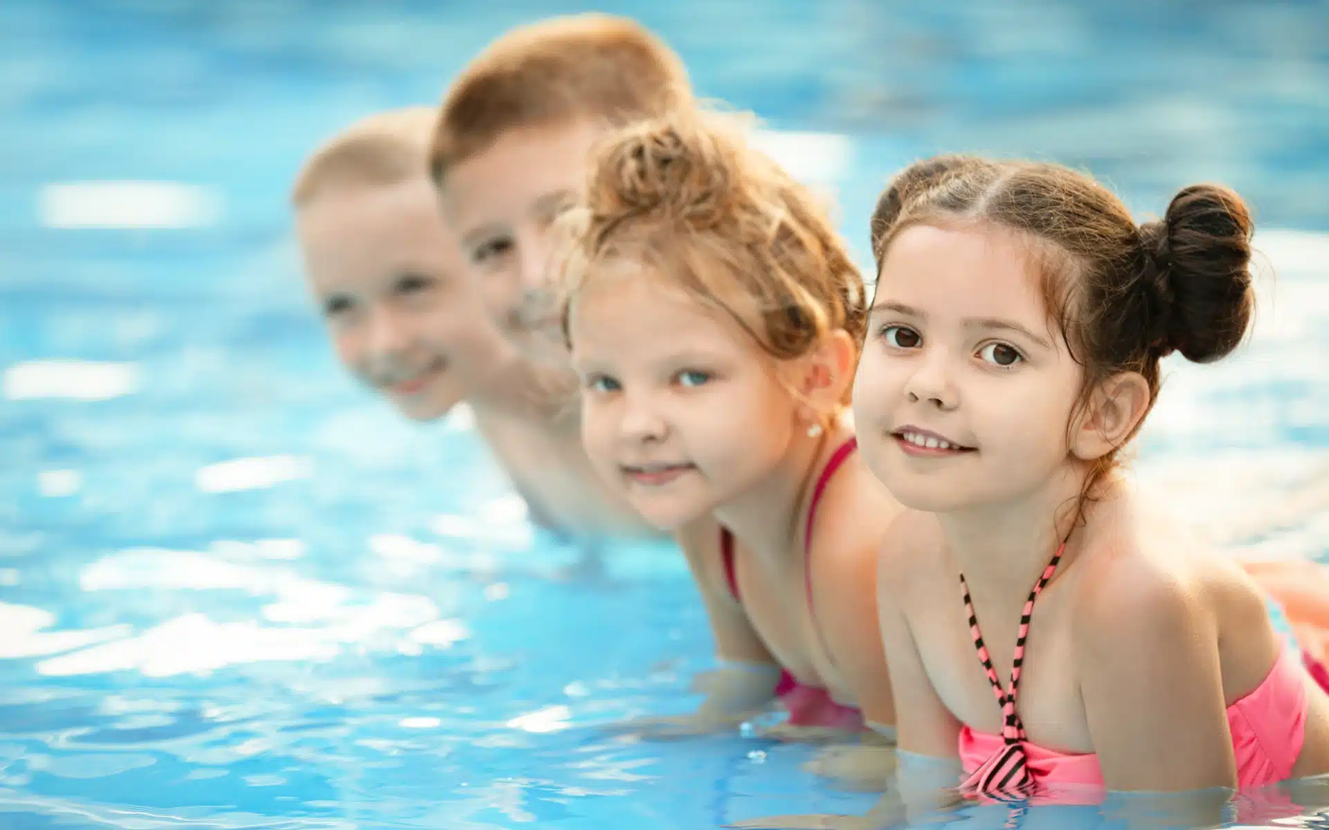 Zwembad-initiatie-voor-de-kleintjes
